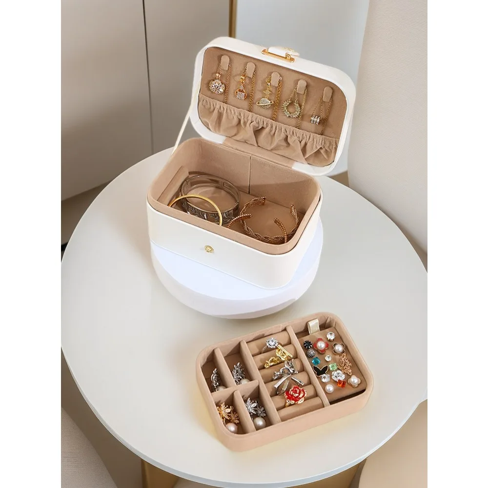 Large Capacity Luxury Genuine Leather Double-Layer Jewelry Box, Featuring Layered Design And Accessory Tray. Suitable For Women/
Large Capacity Luxury Genuine Leather Double-Layer Jewelry Box, Featuring Layered Design And Accessory Tray. Suitable For Women/