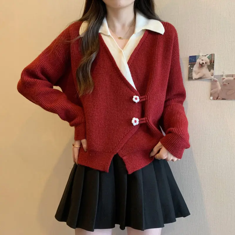 Large Size Women's Clothing Fat Mm Fake Two Pieces V-neck Red Loose and Versatile Sweater Knitted Cardigan Top Trendy
Large Size Women's Clothing Fat Mm Fake Two Pieces V-neck Red Loose and Versatile Sweater Knitted Cardigan Top Trendy