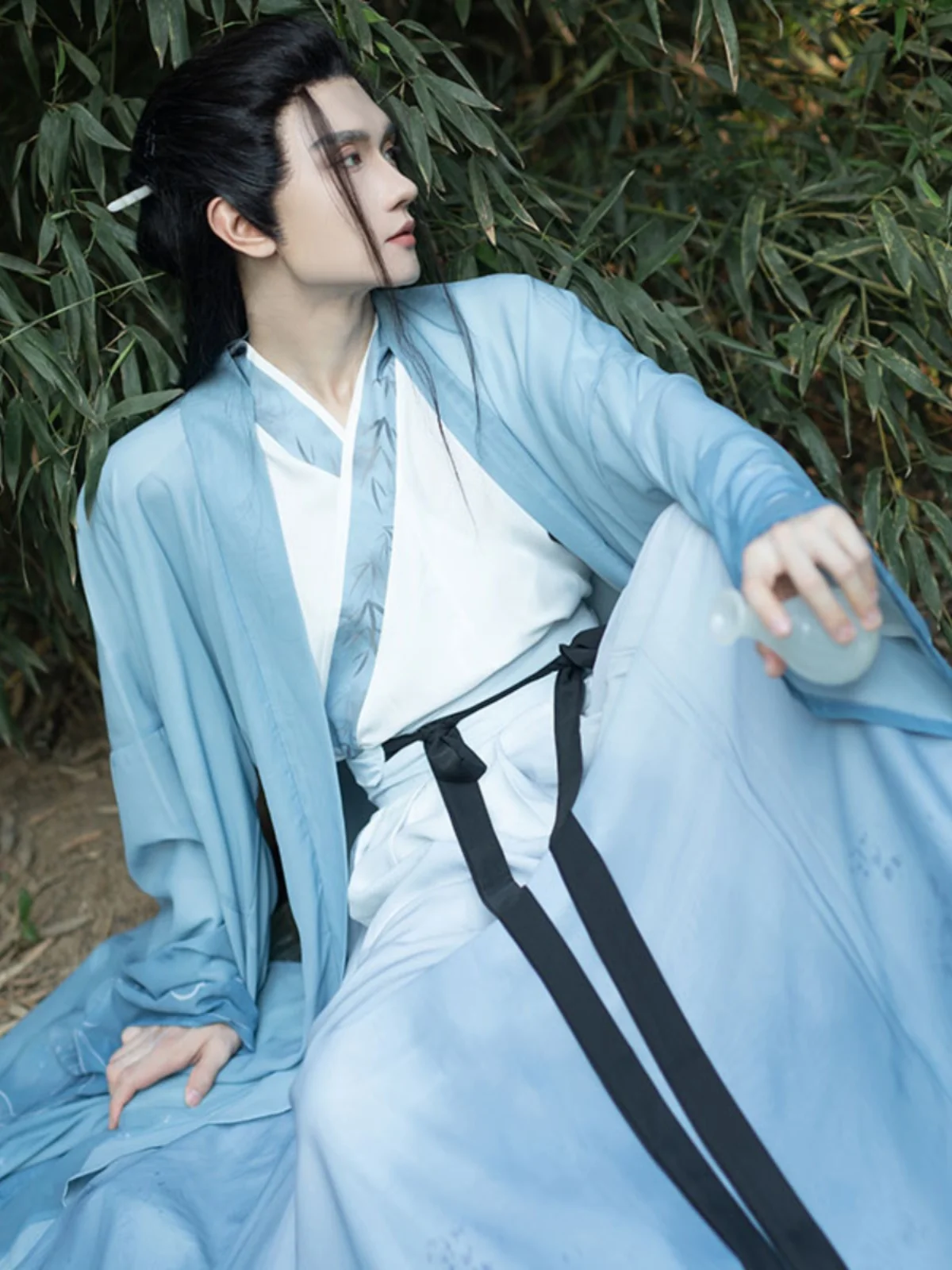 Traditional Chinese Hanfu Robe Men Clothing Ancient Folk Dress Male Han Dynasty Swordsman Japanese Samurai Party Cosplay Suit 
Traditional Chinese Hanfu Robe Men Clothing Ancient Folk Dress Male Han Dynasty Swordsman Japanese Samurai Party Cosplay Suit