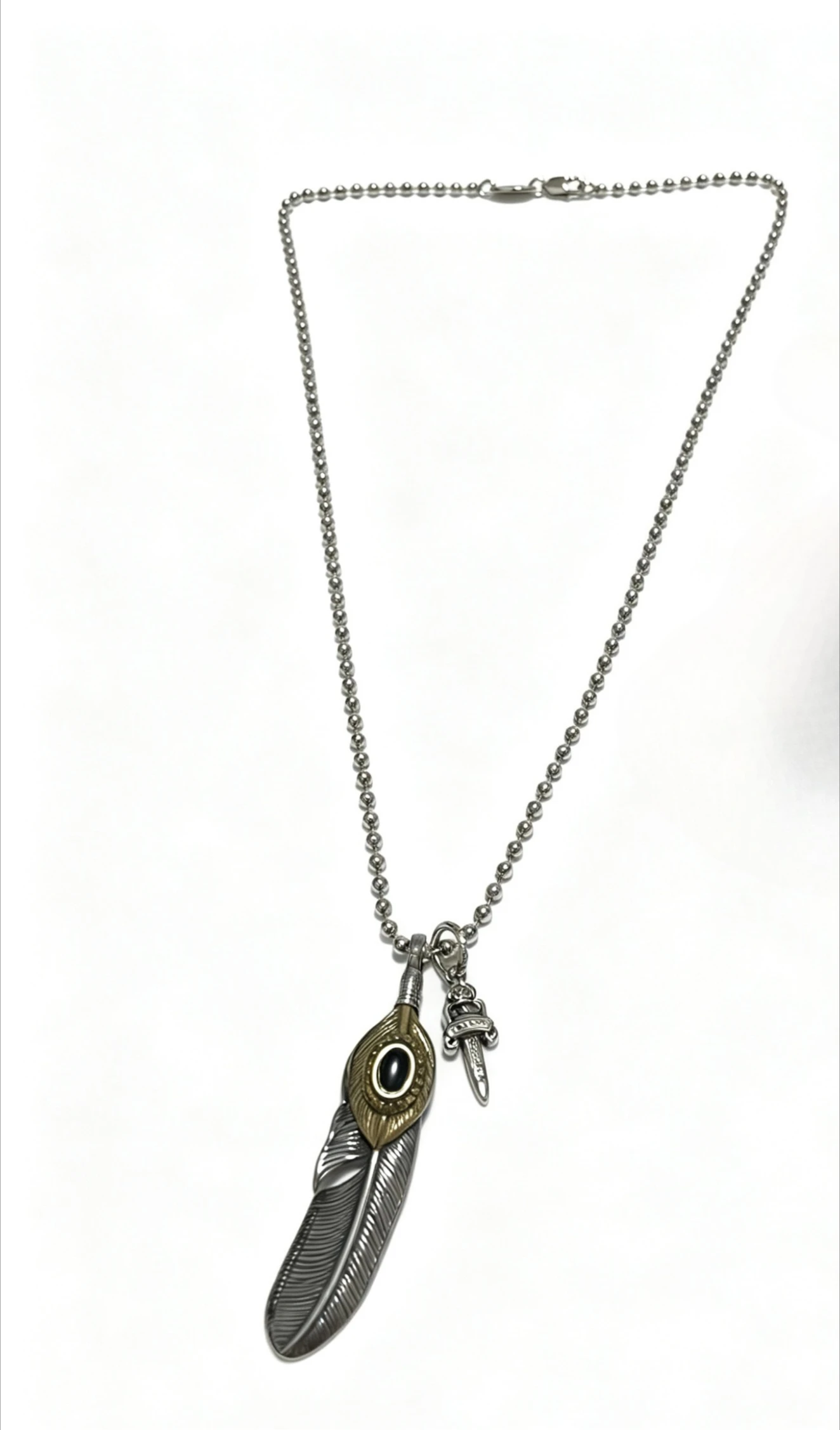 S925 Sterling Silver Charm Heavy Industry Vintage Old Atmospheric Feather Pendant Necklace Men's Banquet Essential CH Fashion
S925 Sterling Silver Charm Heavy Industry Vintage Old Atmospheric Feather Pendant Necklace Men's Banquet Essential CH Fashion
