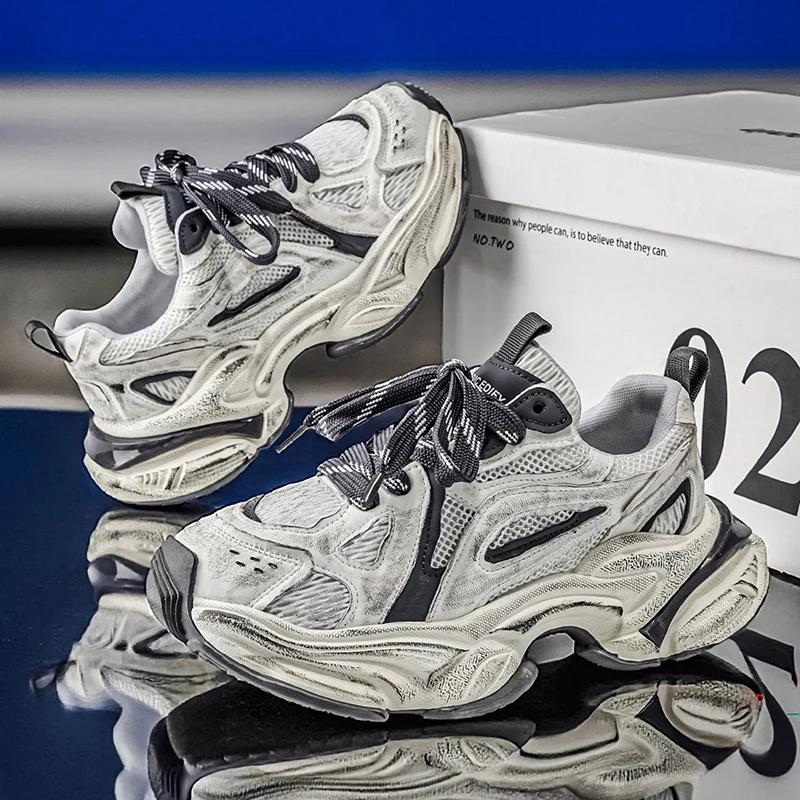 Мужская обувь, новинка 2025, сетчатые кроссовки, повседневная обувь, белая обувь для папы, женская осенняя обувь со звездами в одном стиле, спортивная нескользящая обувь на плоской подошве
Мужская обувь, новинка 2025, сетчатые кроссовки, повседневная обувь, белая обувь для папы, женская осенняя обувь со звездами в одном стиле, спортивная нескользящая обувь на плоской подошве