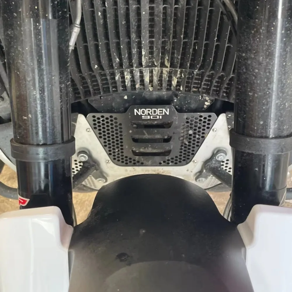 For Husqvarna Norden 901 2022-2023 Motorcycles Norden 901 Engine Skid Plate cover Guard Engine Skidplate Norden 901 aluminium
For Husqvarna Norden 901 2022-2023 Motorcycles Norden 901 Engine Skid Plate cover Guard Engine Skidplate Norden 901 aluminium
