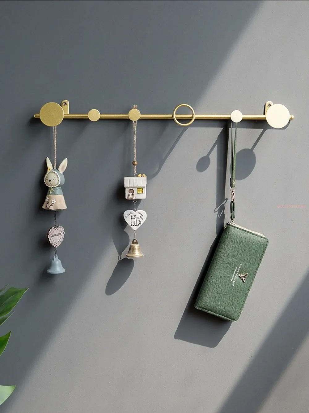 European Style Iron Hook Creative Wall Hanging Free Punch Fitting Room Coat Rack Hanging Hook for Bath Towel Home Decoration
European Style Iron Hook Creative Wall Hanging Free Punch Fitting Room Coat Rack Hanging Hook for Bath Towel Home Decoration