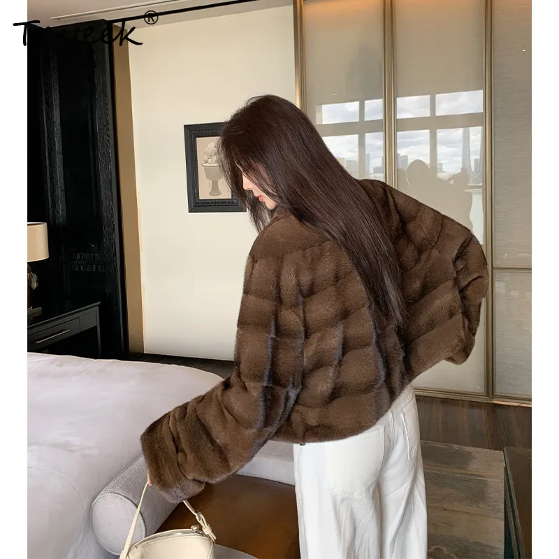 Tcyeek Natural Mink Fur Coat Woman 2026 Warm Clothes Fashion Elegant Womens Coats Real Whole Mink Winter Jacket Пальто Женское
Tcyeek Natural Mink Fur Coat Woman 2026 Warm Clothes Fashion Elegant Womens Coats Real Whole Mink Winter Jacket Пальто Женское