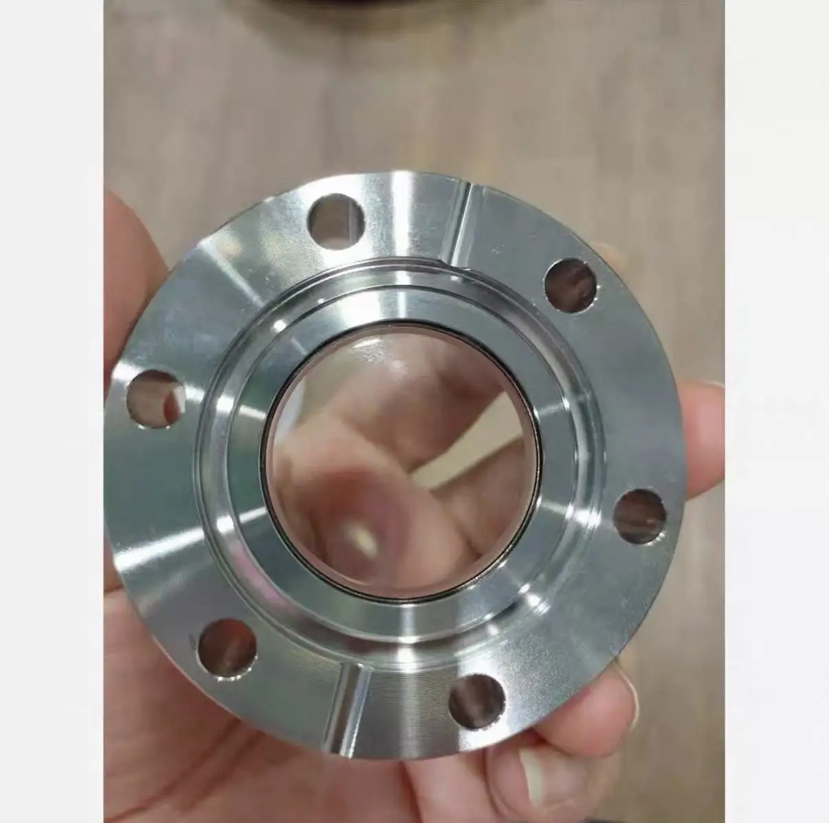CF16CF25CF35CF50CF63CF100CF150 flange window, boronated glass observation window,CF ultra-high vacuum window,304 stainless steel
CF16CF25CF35CF50CF63CF100CF150 flange window, boronated glass observation window,CF ultra-high vacuum window,304 stainless steel