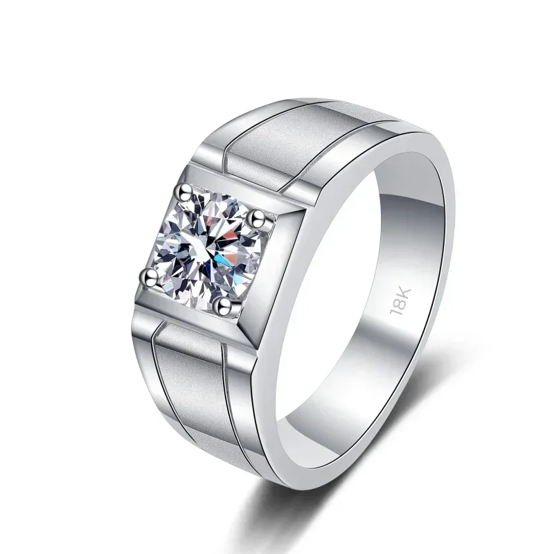 Designer Jewelry Wire Drawing 18K White Gold 1Carat VVS1 D Color Moissanite Simple Atmosphere Mens Ring Nice Gift for Boyfriend
Designer Jewelry Wire Drawing 18K White Gold 1Carat VVS1 D Color Moissanite Simple Atmosphere Mens Ring Nice Gift for Boyfriend