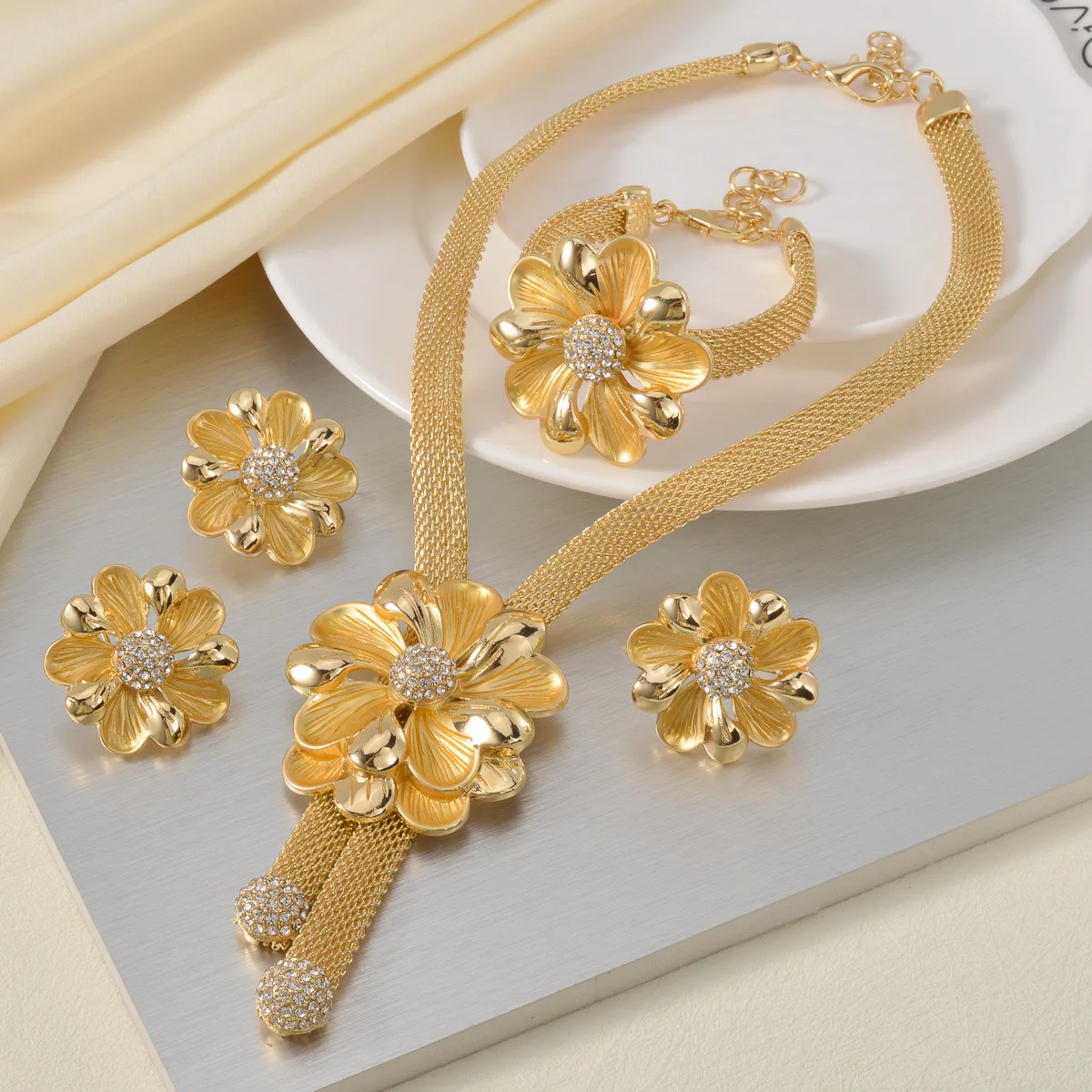 Mesh Chain Tassel Floral Rhinestone Gold Plated 4Pcs Jewelry Set Necklace Bracelet Stud Earring Women Wedding Banquet Outfit
Mesh Chain Tassel Floral Rhinestone Gold Plated 4Pcs Jewelry Set Necklace Bracelet Stud Earring Women Wedding Banquet Outfit