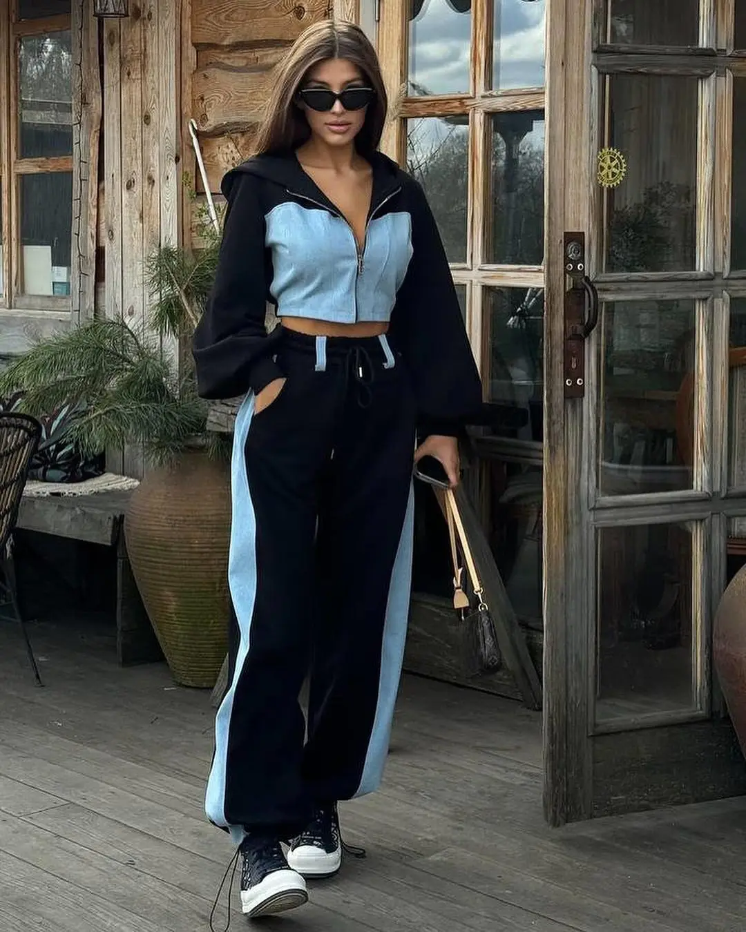 Denim Splicing Pants Outft Spring Women Long Sleeved Hooded Jacket+High Waist Drawstring Patchwork Pencil Pants Two Piece Set
Denim Splicing Pants Outft Spring Women Long Sleeved Hooded Jacket+High Waist Drawstring Patchwork Pencil Pants Two Piece Set