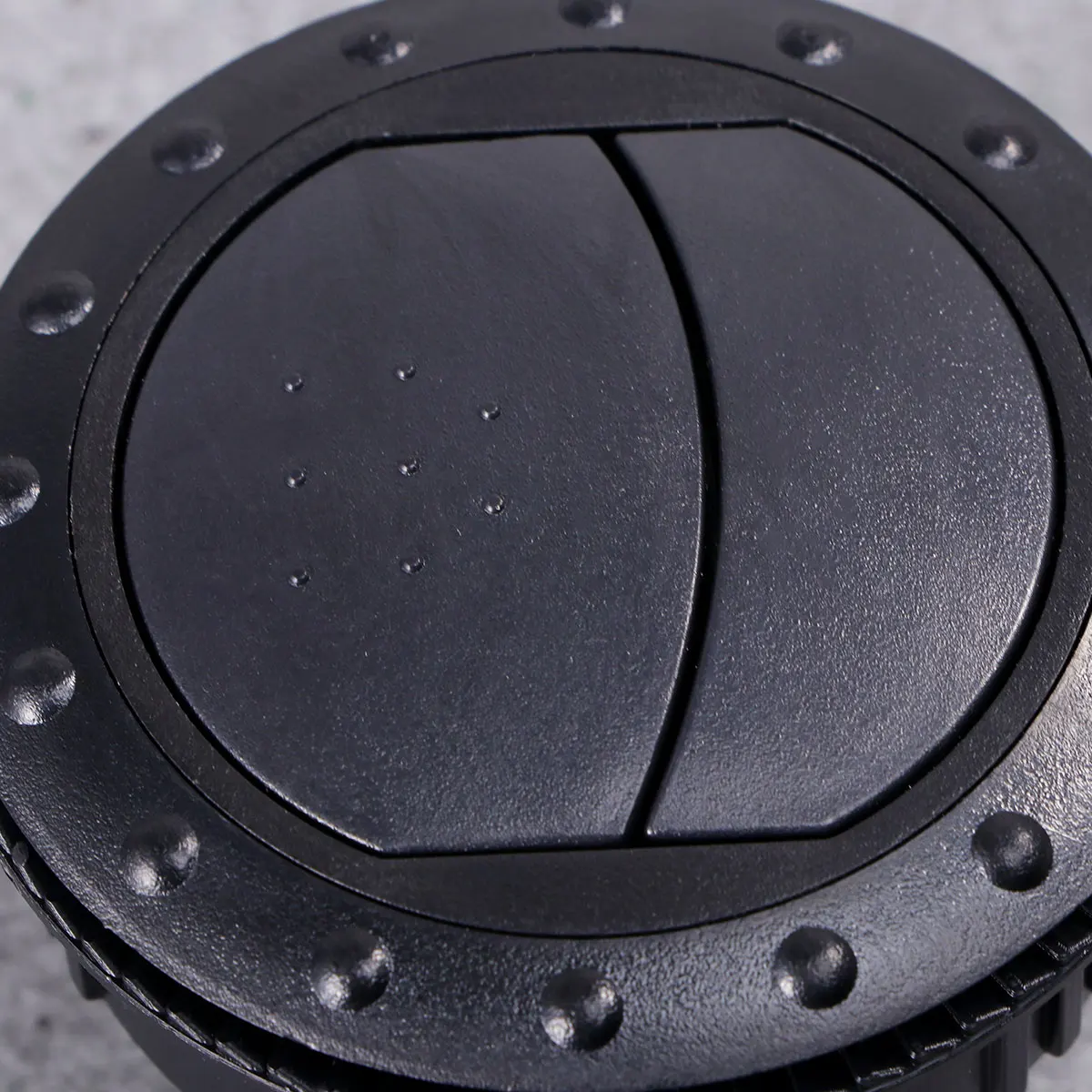 1pcs Car Air Conditioning Vents Outlet Black Color Parts For RV Universal ABS Plastic Spring Ventilation Accessories
1pcs Car Air Conditioning Vents Outlet Black Color Parts For RV Universal ABS Plastic Spring Ventilation Accessories