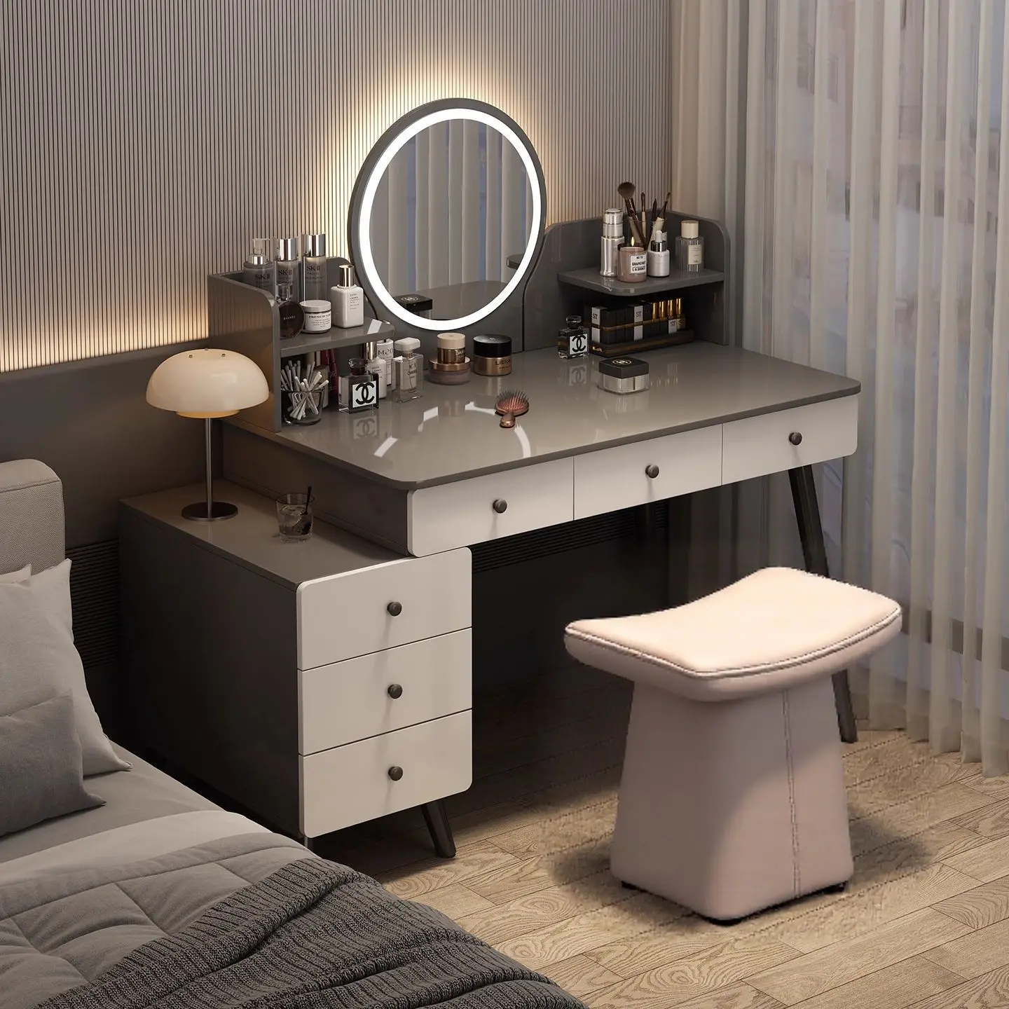 Dresser bedside table integrated light luxury high-end master bedroom modern simple dressing table
Dresser bedside table integrated light luxury high-end master bedroom modern simple dressing table