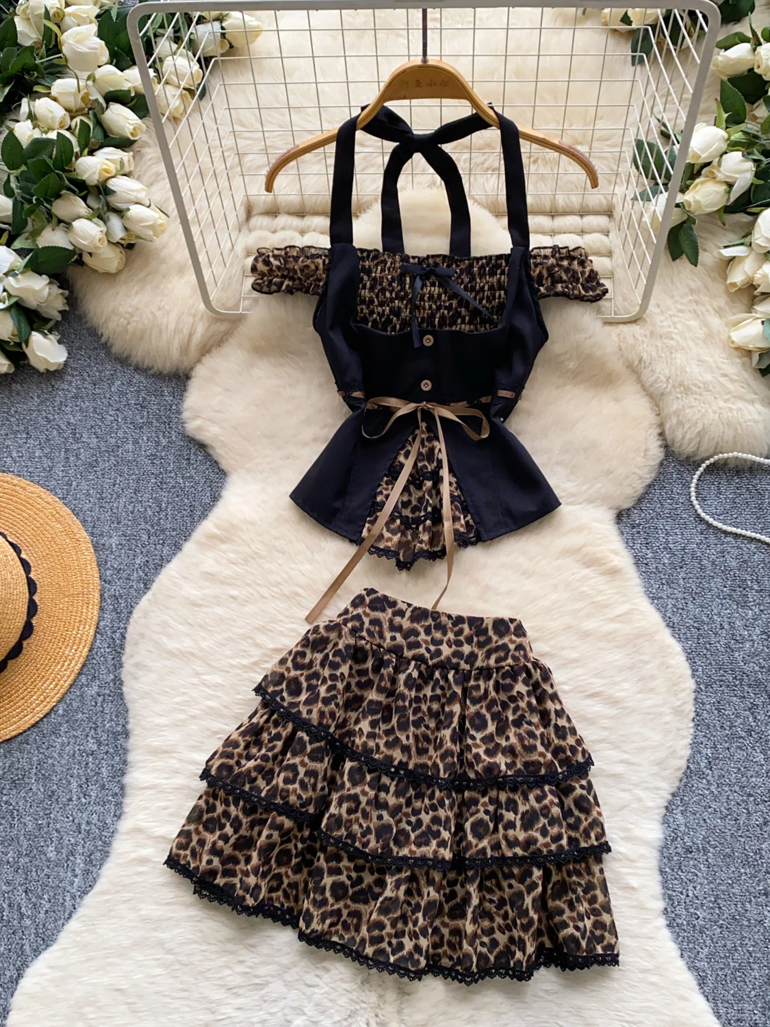 Summer Slimming Pure Desire Leopard Print Sweet Spicy Style Two-Piece Set Women's High Waist Skirt Tank Top Ensemble
Summer Slimming Pure Desire Leopard Print Sweet Spicy Style Two-Piece Set Women's High Waist Skirt Tank Top Ensemble