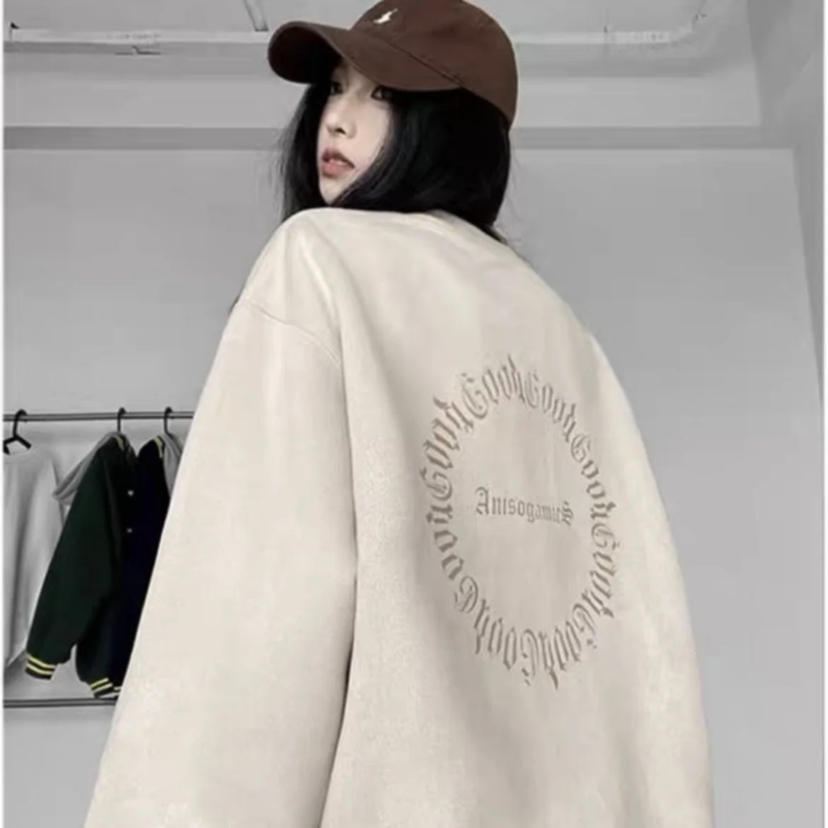 Korean personality suede round neck sweatshirt men women autumn winter new Y2K American retro trendy student tops jackets
Korean personality suede round neck sweatshirt men women autumn winter new Y2K American retro trendy student tops jackets
