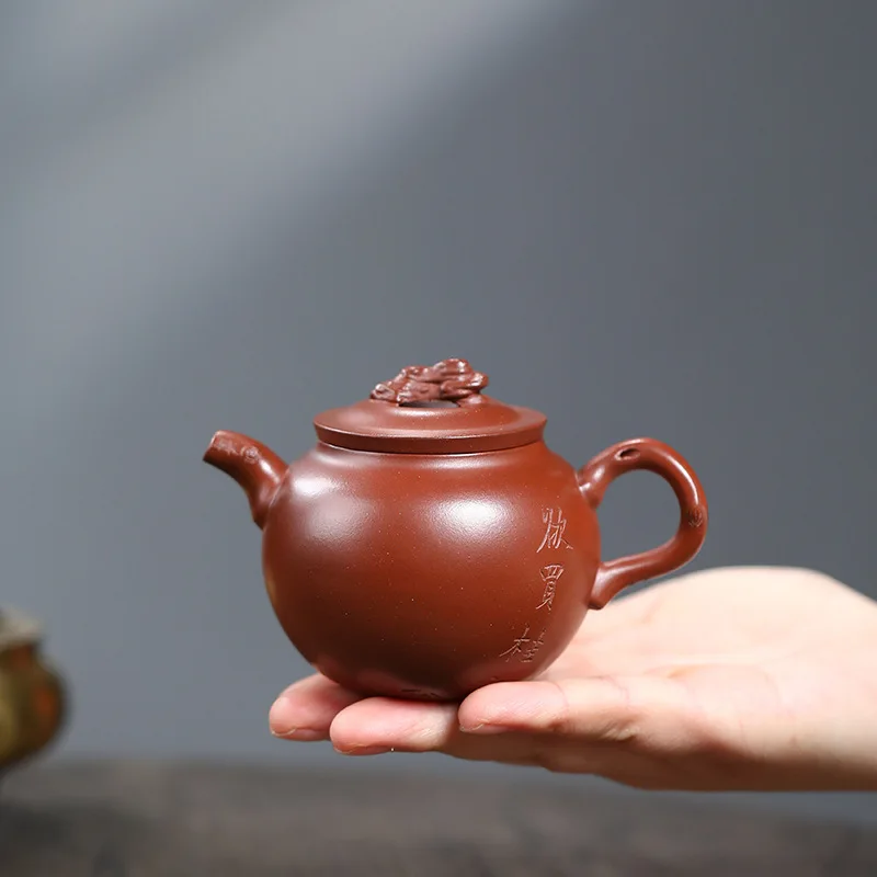 160ml Yixing Purple Clay Teapot Beauty Tea Infuser Kettle Tradition Handmade Tea Pot Chinese Raw Ore Zisha Tea Set Teaware
160ml Yixing Purple Clay Teapot Beauty Tea Infuser Kettle Tradition Handmade Tea Pot Chinese Raw Ore Zisha Tea Set Teaware