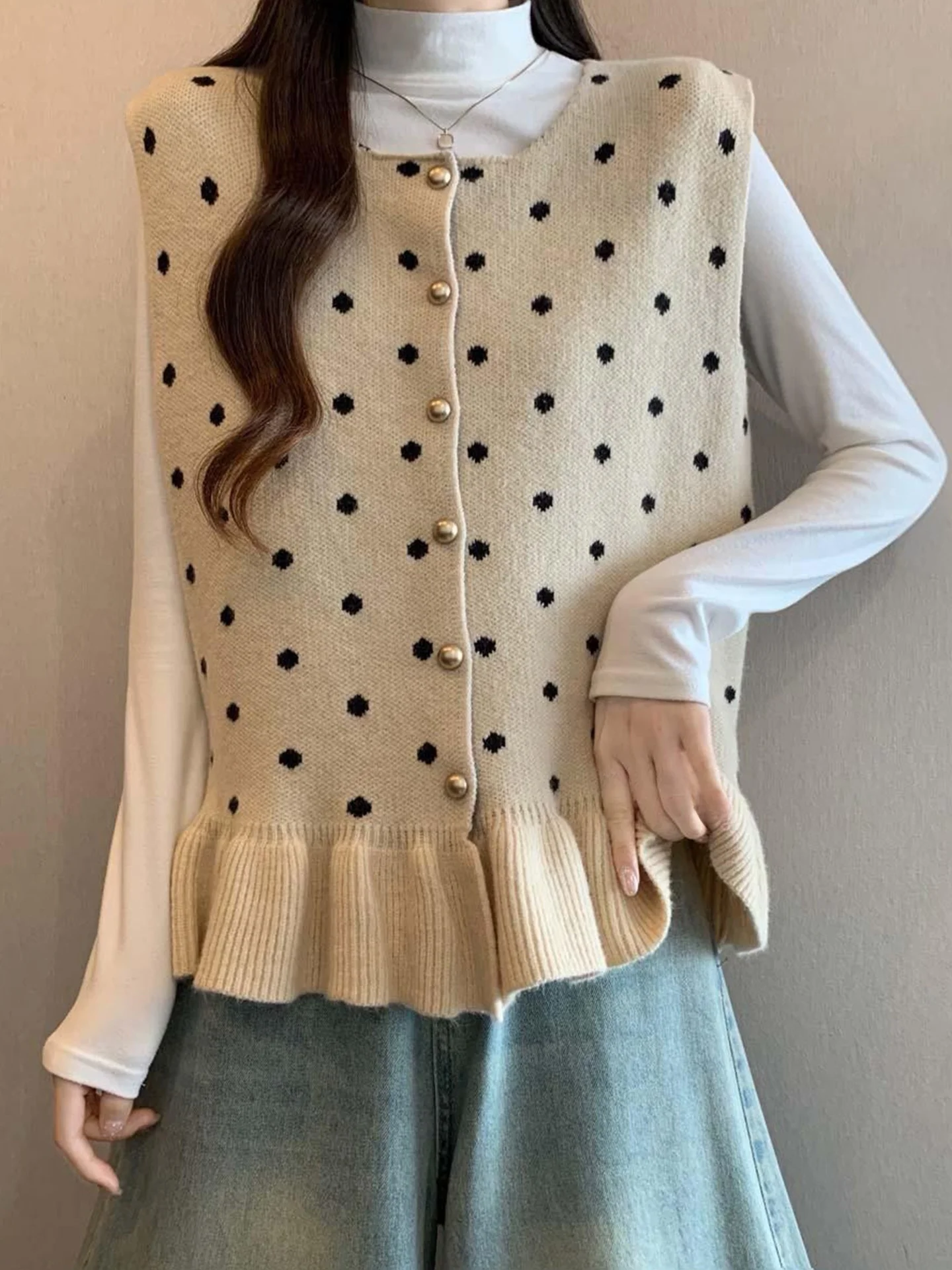 Женский вязаный жилет в стиле ретро с узором в горошек, осенне-зимний, больших размеров, свободный, для многослойных образов, повседневный, для работы
Женский вязаный жилет в стиле ретро с узором в горошек, осенне-зимний, больших размеров, свободный, для многослойных образов, повседневный, для работы