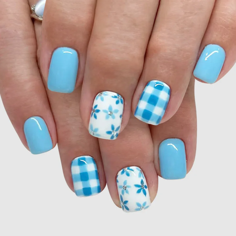 24pcs Short Fashion False Nails Blue Square Spring Summer Press on Nails Sweet Flower Design Stick on Reusable Ballet Fake Nail
24pcs Short Fashion False Nails Blue Square Spring Summer Press on Nails Sweet Flower Design Stick on Reusable Ballet Fake Nail