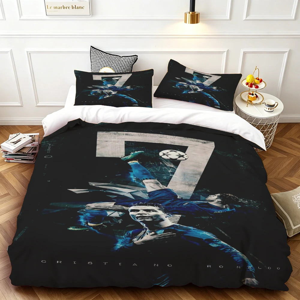 Duvet cover CR7, high-definition printing, single/double size, large/extra-large size, bedroom decoration, fan gift.
Duvet cover CR7, high-definition printing, single/double size, large/extra-large size, bedroom decoration, fan gift.