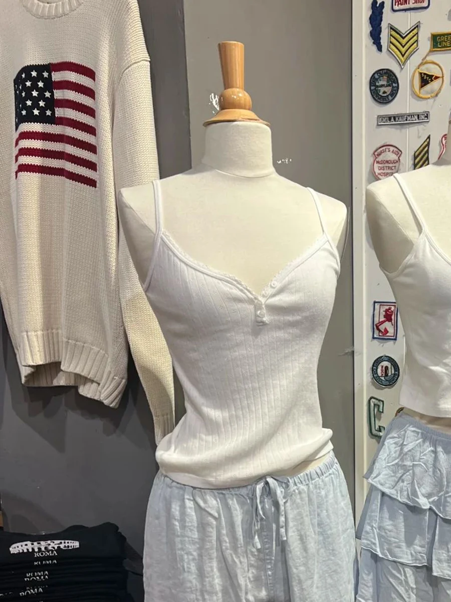 Buttons Eyelet Crop Top for Woman Summer V-neck Cotton Cropped Camisole Female White Fashion Basic Tank Tops Slim Knitted Camis
Buttons Eyelet Crop Top for Woman Summer V-neck Cotton Cropped Camisole Female White Fashion Basic Tank Tops Slim Knitted Camis