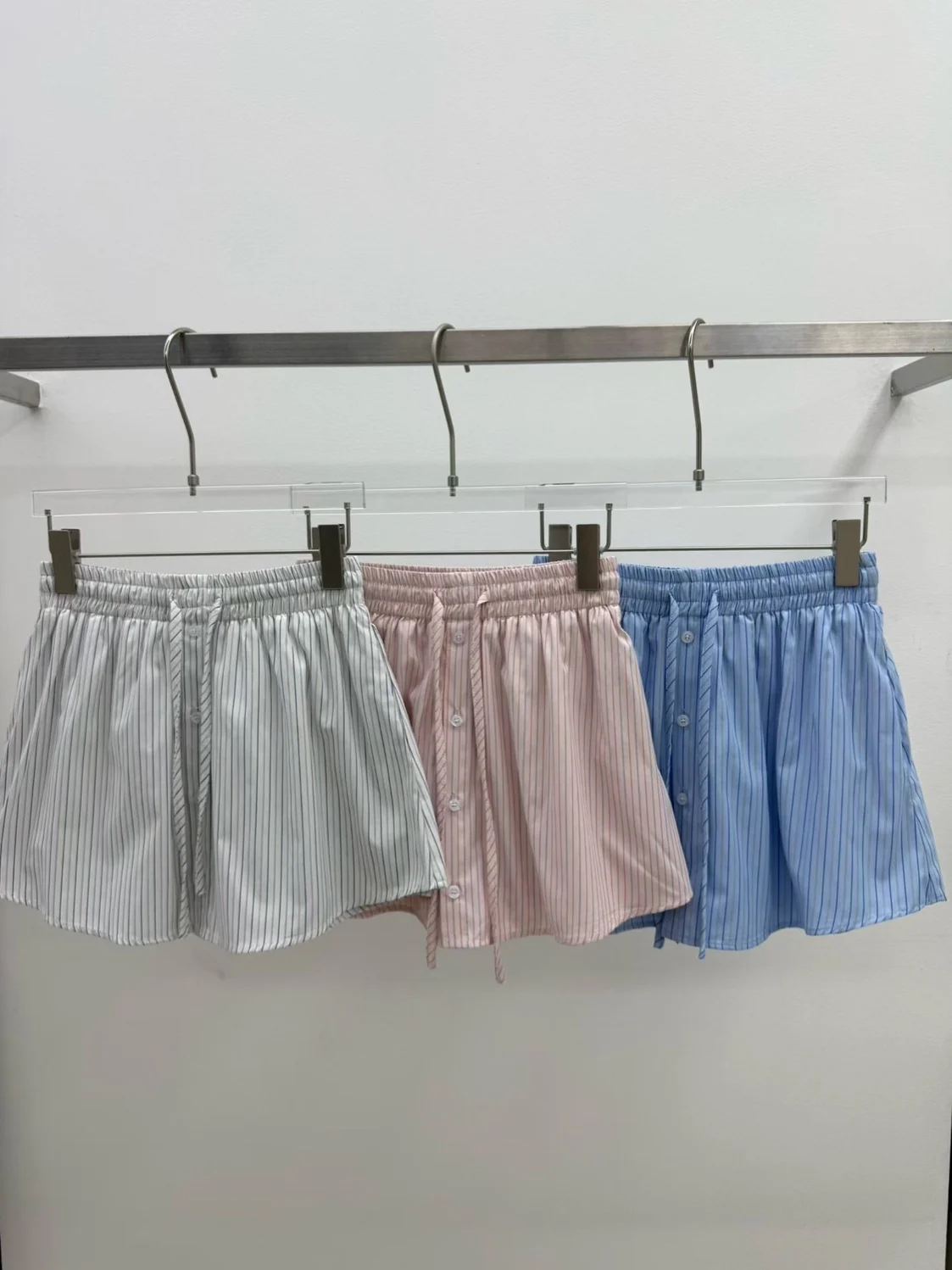 Blue Vertical Stripes Casual Single Button A-Line Skirt with Belt High Waist Polyester Fiber Commute Style Summer Skirt
Blue Vertical Stripes Casual Single Button A-Line Skirt with Belt High Waist Polyester Fiber Commute Style Summer Skirt
