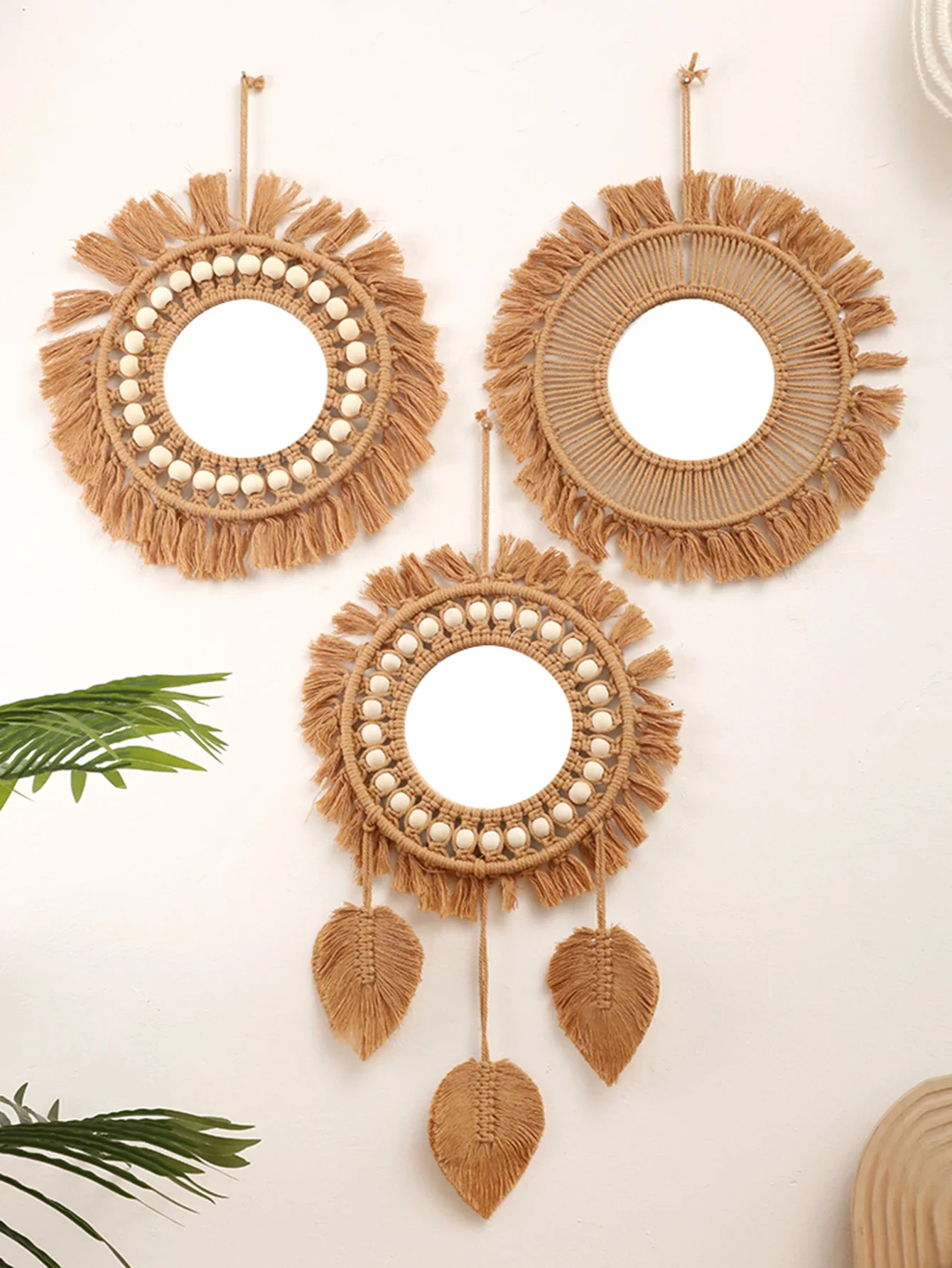 Round Wall Mirrors Room Decor Hand Woven Decorative Mirror Wall Hanging Mirror for Apartment Living Room Bedroom Home Decoration
Round Wall Mirrors Room Decor Hand Woven Decorative Mirror Wall Hanging Mirror for Apartment Living Room Bedroom Home Decoration
