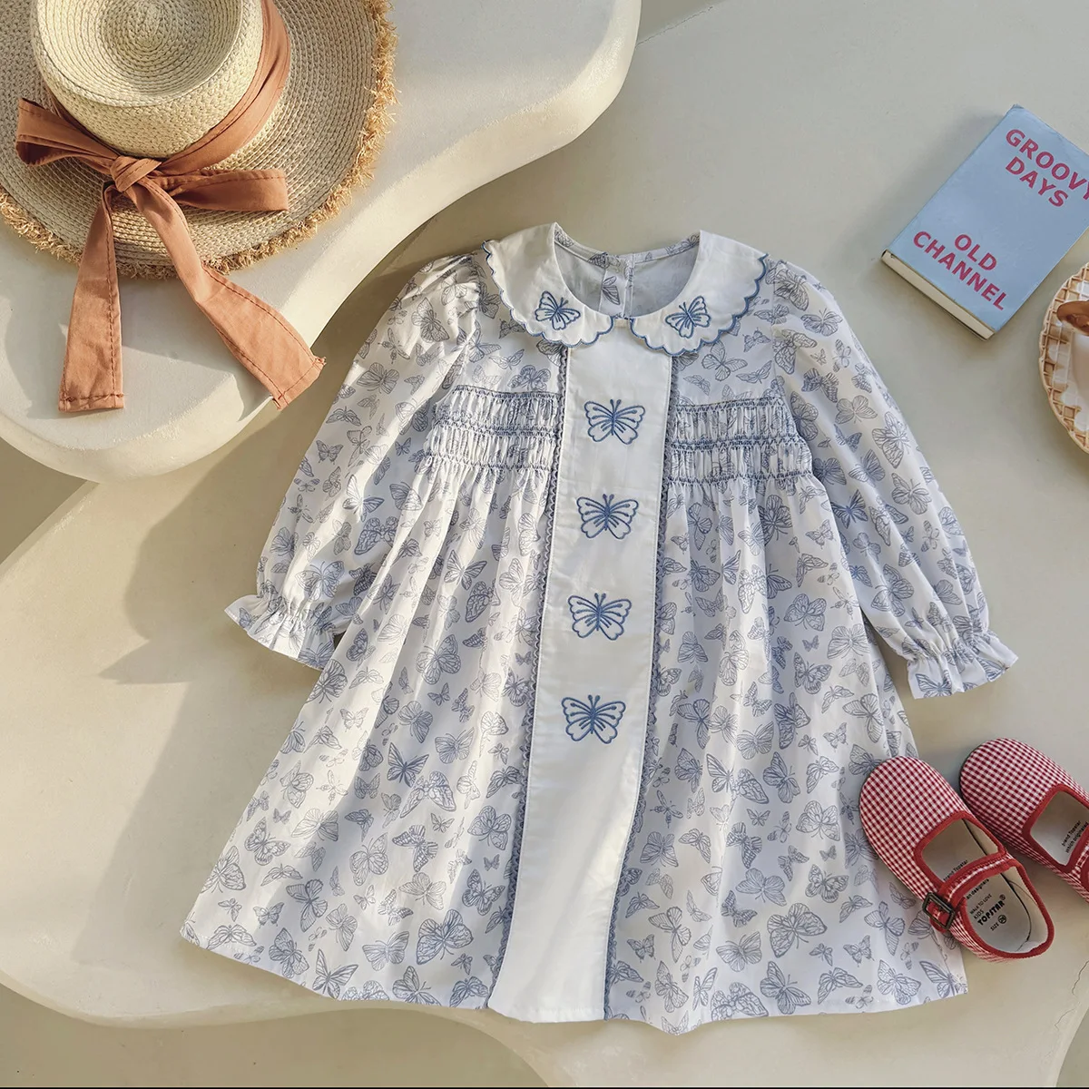 Vintage Butterfly Print Embroidered Girls Dress 2025 Autumn Style Doll Neck Long Sleeved Elegant Childrens Skirt
Vintage Butterfly Print Embroidered Girls Dress 2025 Autumn Style Doll Neck Long Sleeved Elegant Childrens Skirt