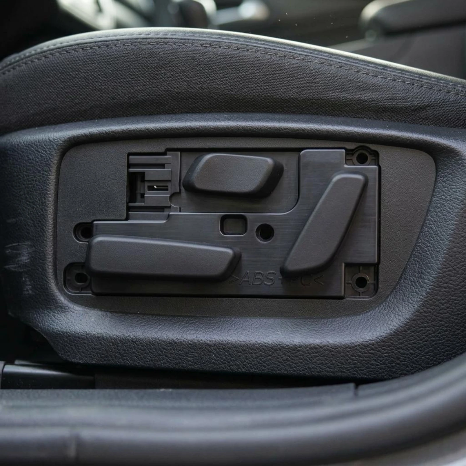 Driver Seat Switch Mounting Tabs Left Front Seat Switch Vehicle Accessory Screw Holes Black
Driver Seat Switch Mounting Tabs Left Front Seat Switch Vehicle Accessory Screw Holes Black