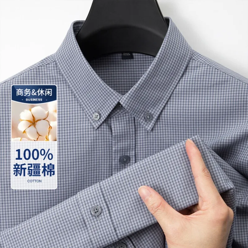 100% Cotton Men's Jacquard Knit Polo Shirt with Four-Button Color-Blocked Collar Fine Stitching for Business Casual Wear
100% Cotton Men's Jacquard Knit Polo Shirt with Four-Button Color-Blocked Collar Fine Stitching for Business Casual Wear