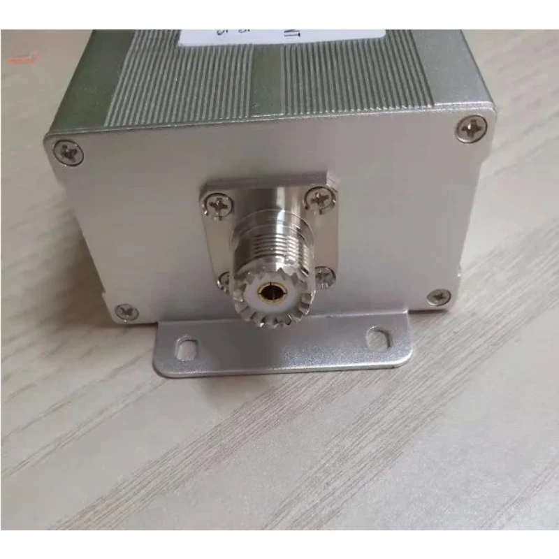 3.52MHz 80m Band BPF Bandpass Filter N Female 200W Anti-interference High Sensitivity RF Signal Filter
3.52MHz 80m Band BPF Bandpass Filter N Female 200W Anti-interference High Sensitivity RF Signal Filter