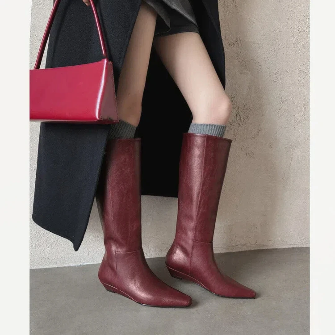 Trendy Autumn Winter Genuine Leather Burgundy Boots Pointed Toe Square Heel Knee-High Boots 3cm Riding Boots
Trendy Autumn Winter Genuine Leather Burgundy Boots Pointed Toe Square Heel Knee-High Boots 3cm Riding Boots