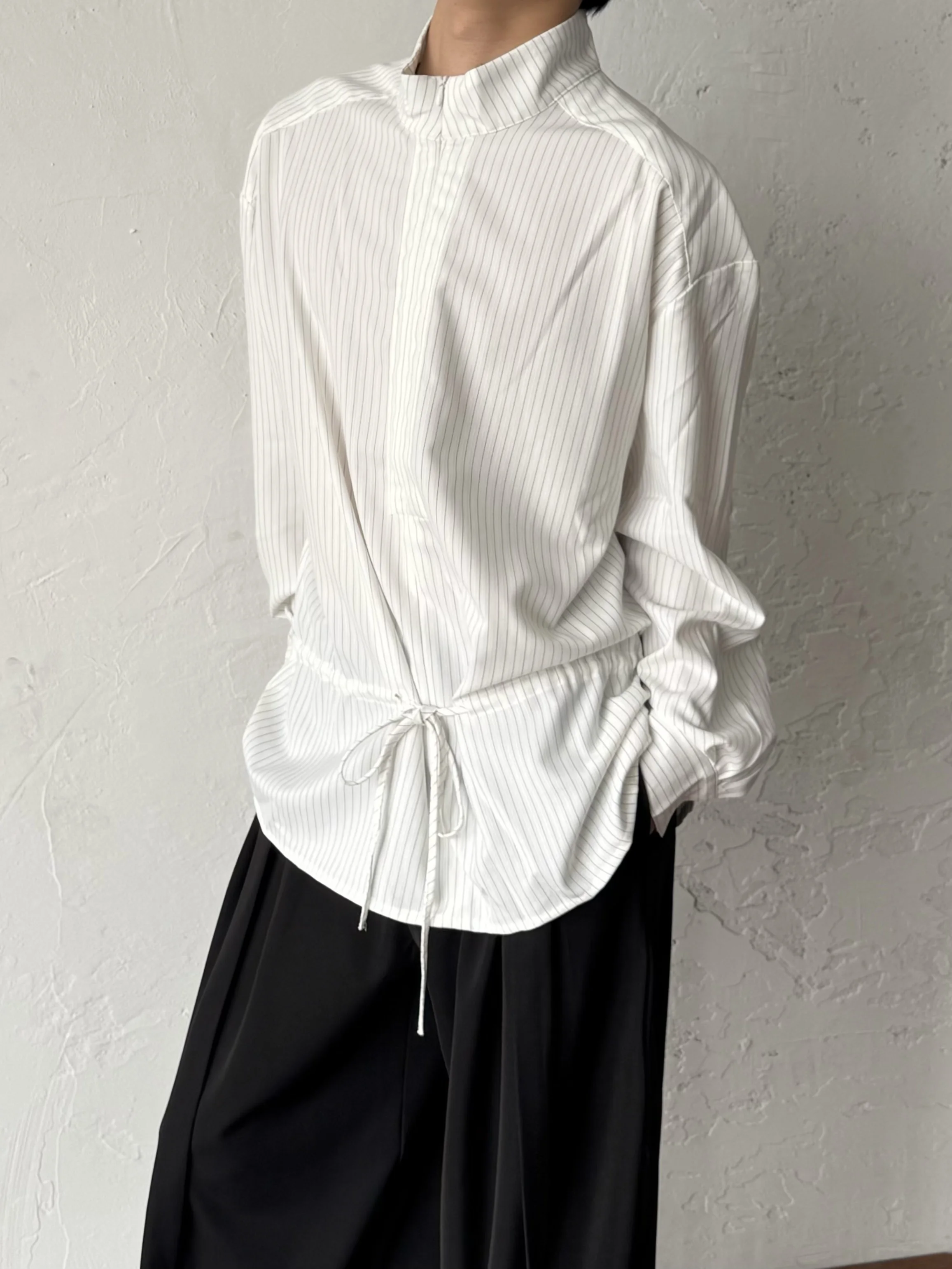 Loose Fit Striped Shirt with Zipper Adjustable Neckline Waist Belt Spring Design Casual Comfortable Breathable Men's Shirt
Loose Fit Striped Shirt with Zipper Adjustable Neckline Waist Belt Spring Design Casual Comfortable Breathable Men's Shirt