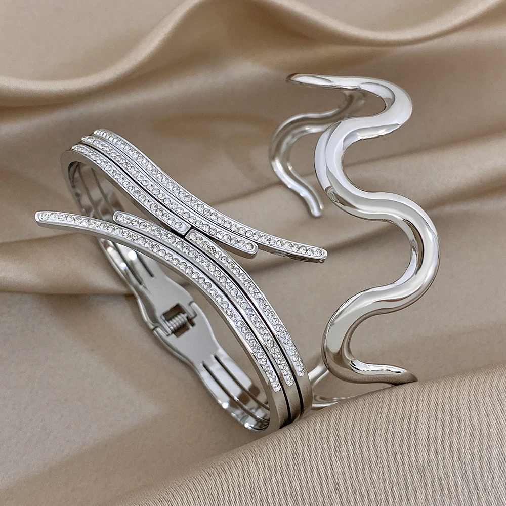 Elegant Irregular Opening Wave Stainless Steel Bangle for Women Zircon Inlaid Silvery Waterproof Spring Bracelet Charm Jewelry
Elegant Irregular Opening Wave Stainless Steel Bangle for Women Zircon Inlaid Silvery Waterproof Spring Bracelet Charm Jewelry