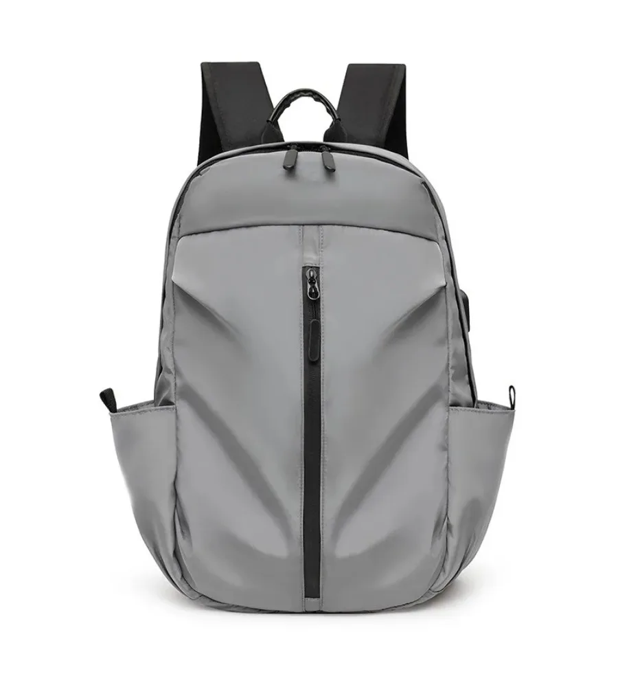 Follows Korean trend this simple backpack suits college students for commuting casual and daily school use
Follows Korean trend this simple backpack suits college students for commuting casual and daily school use