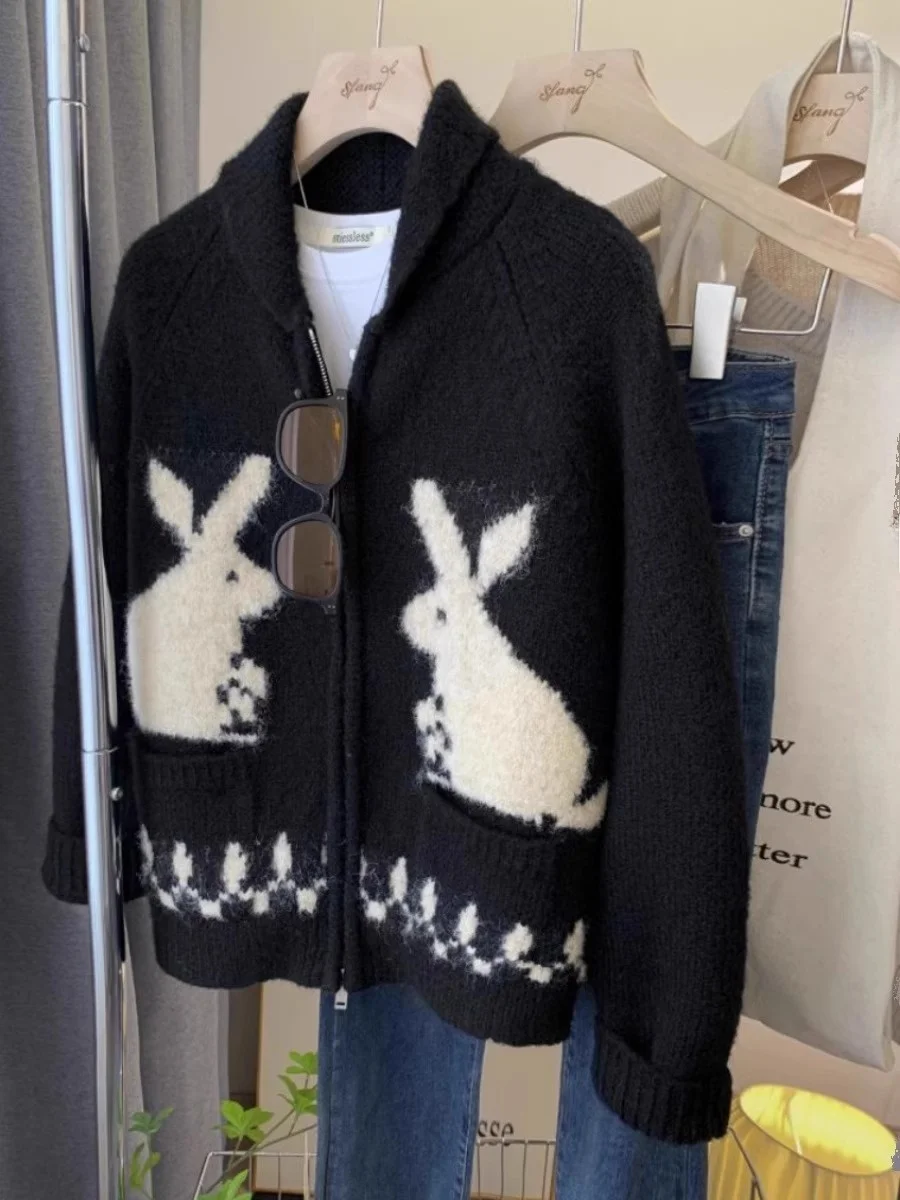 New 2024 Men's Large Size 2300 Pou Collar Knitted Sweater Autumn Winter Faion Brand Cardigan Baseball Collar Long S...
New 2024 Men's Large Size 2300 Pou Collar Knitted Sweater Autumn Winter Faion Brand Cardigan Baseball Collar Long S...