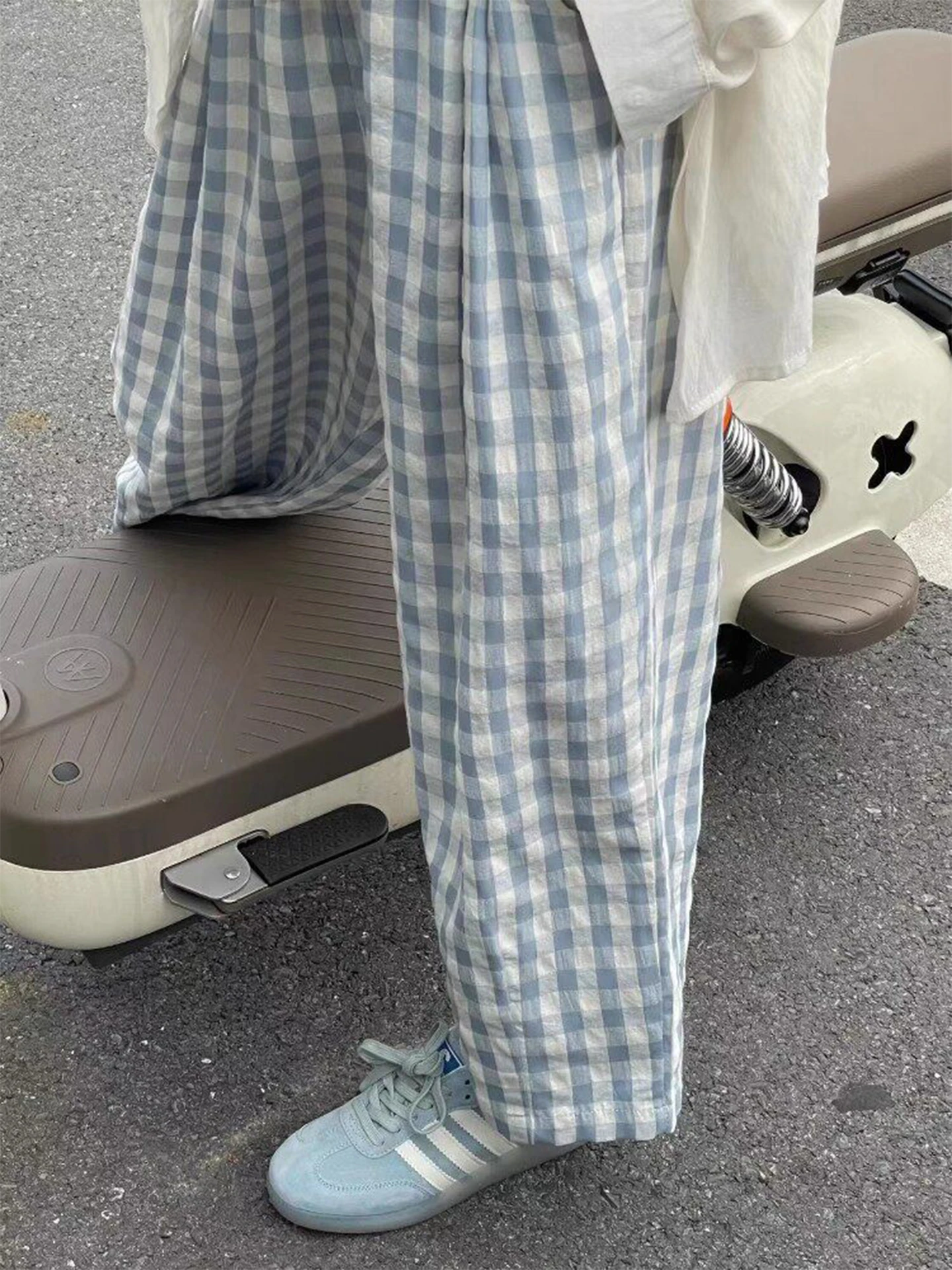 plus Size Lazy Style Plaid Wide Leg Pants Women's High Waist Slimming Small Size Summer Thin Casual Pants Casual Trousers
plus Size Lazy Style Plaid Wide Leg Pants Women's High Waist Slimming Small Size Summer Thin Casual Pants Casual Trousers