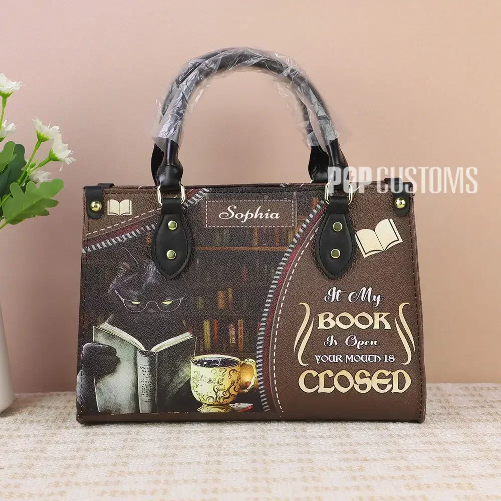 Personal Customize New Version Luxury Women PU Handbag Gift for Ladies with 2 Side Pocket Bag All Over Printing Customized Style
Personal Customize New Version Luxury Women PU Handbag Gift for Ladies with 2 Side Pocket Bag All Over Printing Customized Style