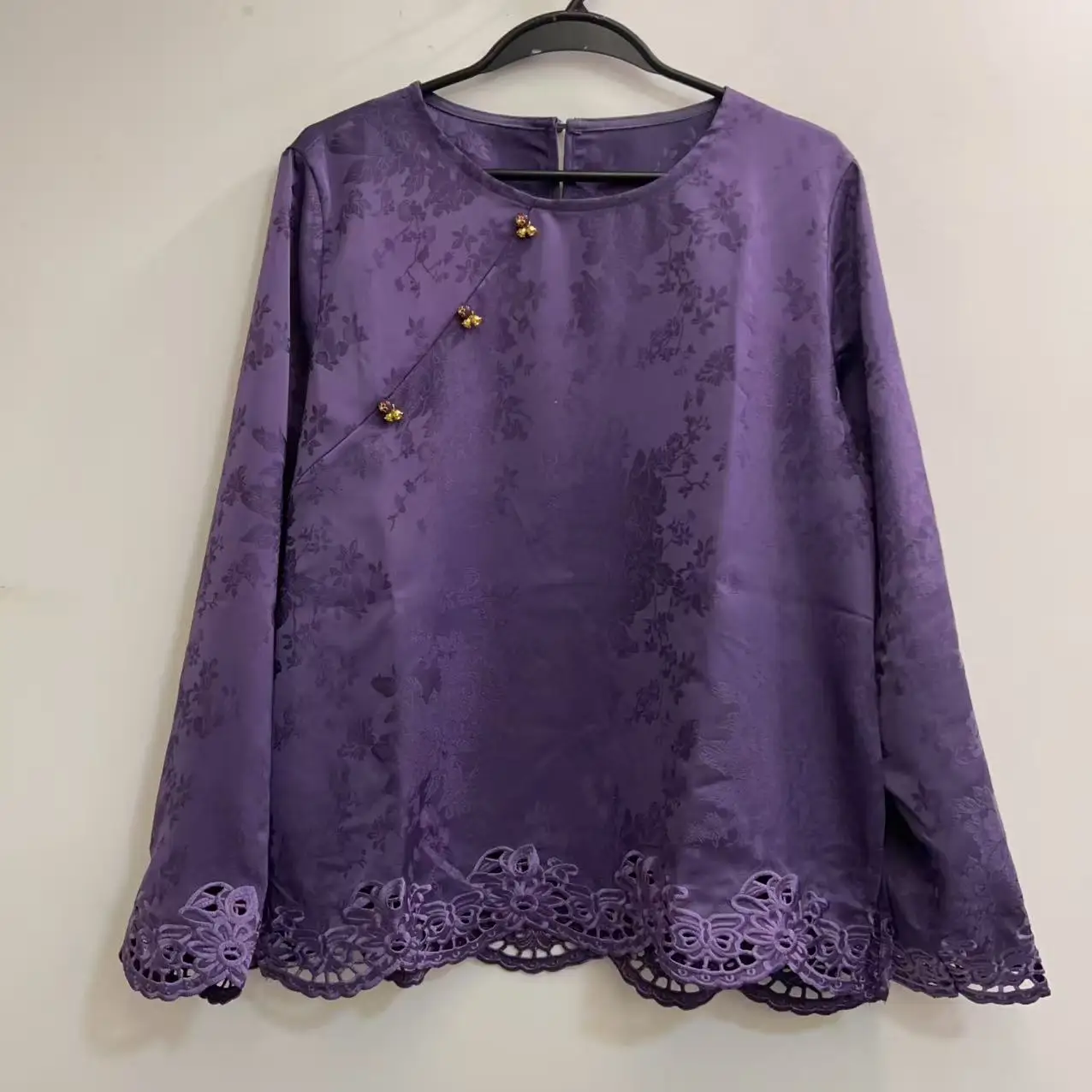 Spring 2026 New Chinese Sle Embroidered Long Sve round Ne Women's Lace irt Purple Floral Pattern Heavy Embroidery
Spring 2026 New Chinese Sle Embroidered Long Sve round Ne Women's Lace irt Purple Floral Pattern Heavy Embroidery