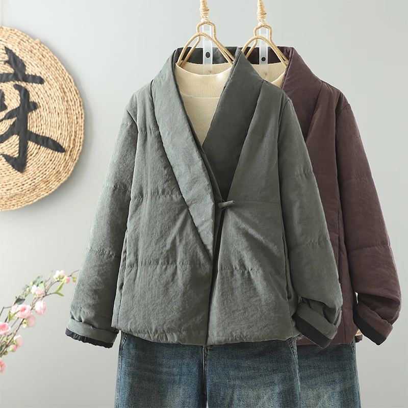 Элегантная женская зимняя куртка в китайском стиле с V-образным вырезом, легкая, хлопковая, в стиле ретро, модная, в национальном стиле, с эффектом омоложения
Элегантная женская зимняя куртка в китайском стиле с V-образным вырезом, легкая, хлопковая, в стиле ретро, модная, в национальном стиле, с эффектом омоложения