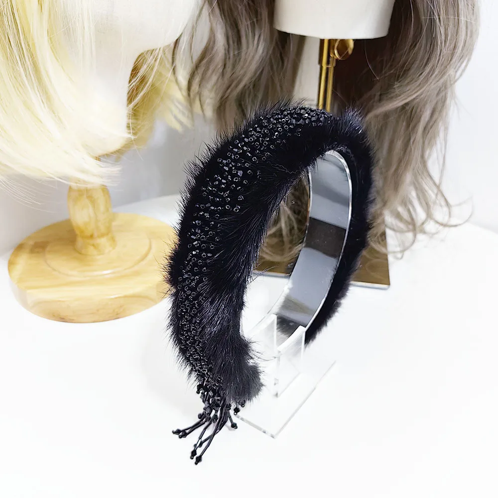 New Fashionable European And American Style Baroque Plush Crystal Tassel Grain Hair Band Versatile Ball Luxury Hair Clip 477
New Fashionable European And American Style Baroque Plush Crystal Tassel Grain Hair Band Versatile Ball Luxury Hair Clip 477