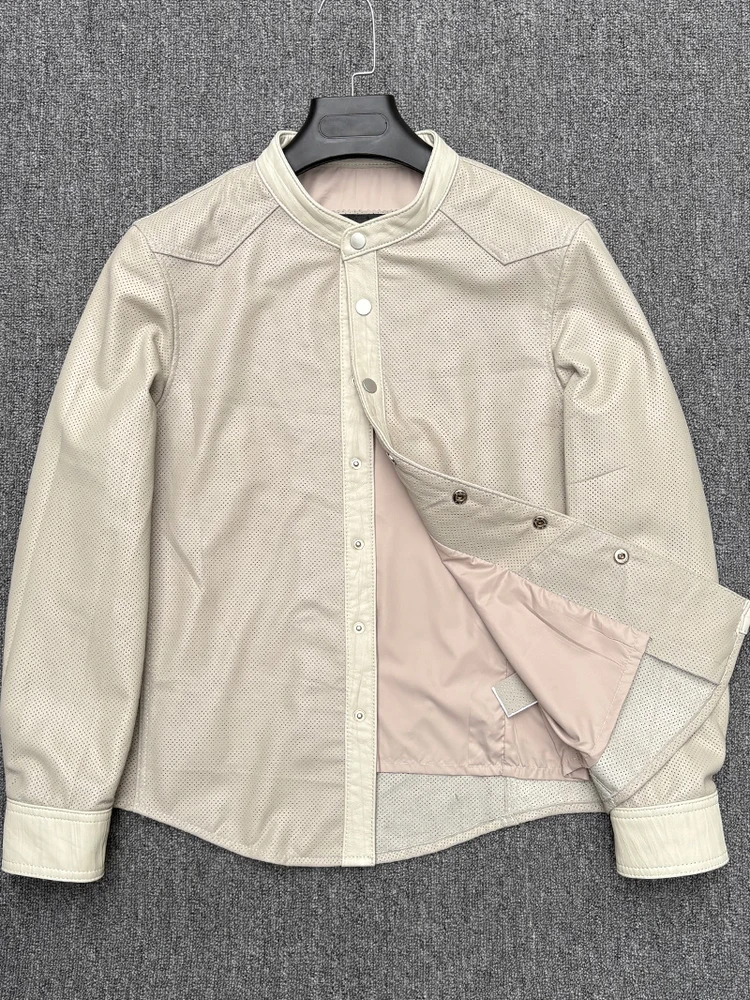 2026 New Men's Pure Leather Shirt Hollow out Top Layer Sheepskin Breathable Casual Warm Long Sleeve Stand Collar Coat
2026 New Men's Pure Leather Shirt Hollow out Top Layer Sheepskin Breathable Casual Warm Long Sleeve Stand Collar Coat