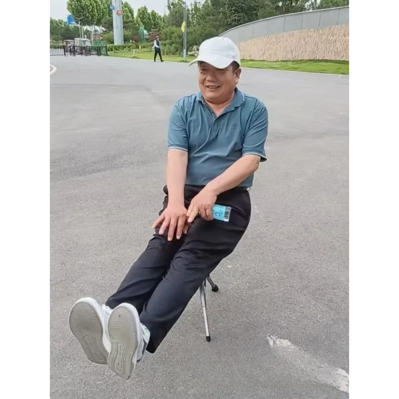The elderly cane chair dual-purpose travel cane non-slip lightweight folding stool portable multi-functional cane stool
The elderly cane chair dual-purpose travel cane non-slip lightweight folding stool portable multi-functional cane stool