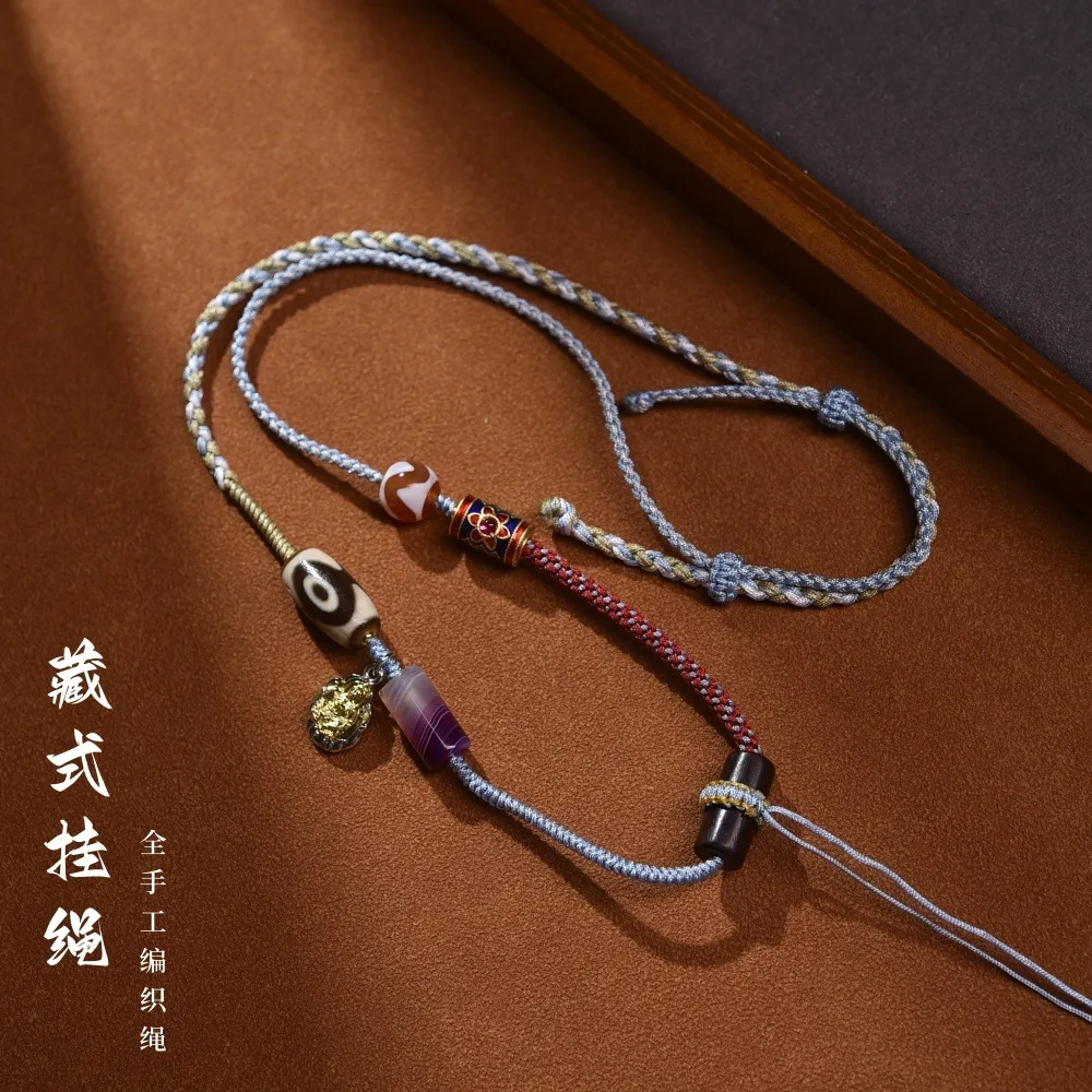 Tibetan Hand Woven Tangka Pendant Buddha Brand Necklace Honey Wax Tianzhu Hanging Rope Jade Collarbone Chain Lucky Jewelry
Tibetan Hand Woven Tangka Pendant Buddha Brand Necklace Honey Wax Tianzhu Hanging Rope Jade Collarbone Chain Lucky Jewelry
