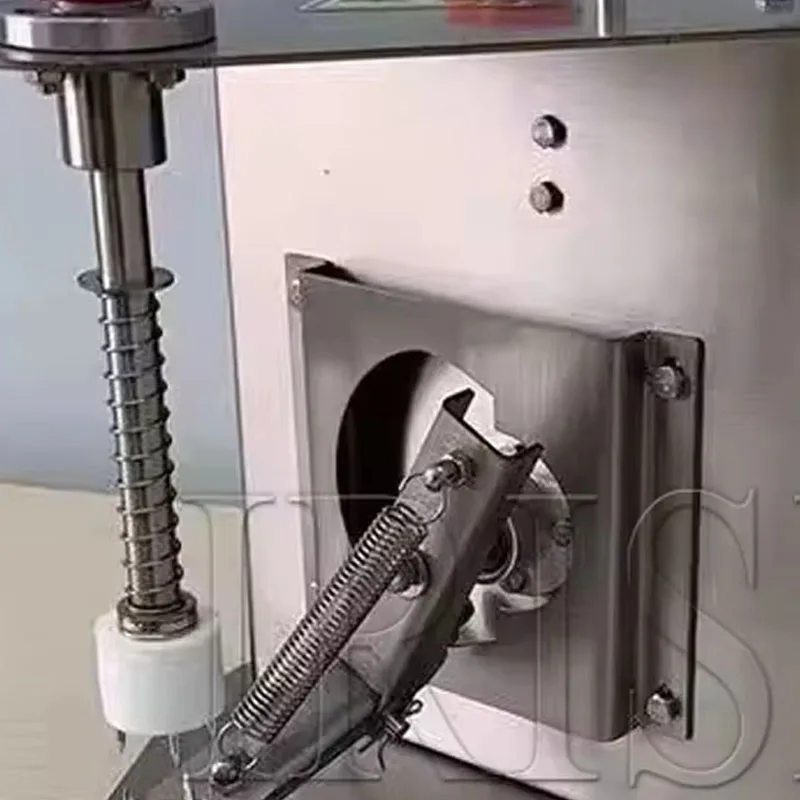 Electric Small Easy Operation Fruit Peeler Lemon Orange Peeling Machine
Electric Small Easy Operation Fruit Peeler Lemon Orange Peeling Machine