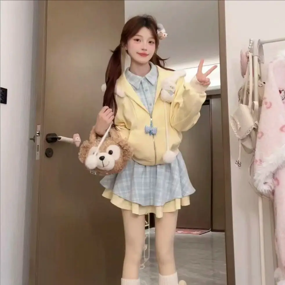 Japan New Autumn And Winter Girly College Style Fake Two-Piece Top And Short Skirt Suit
Japan New Autumn And Winter Girly College Style Fake Two-Piece Top And Short Skirt Suit