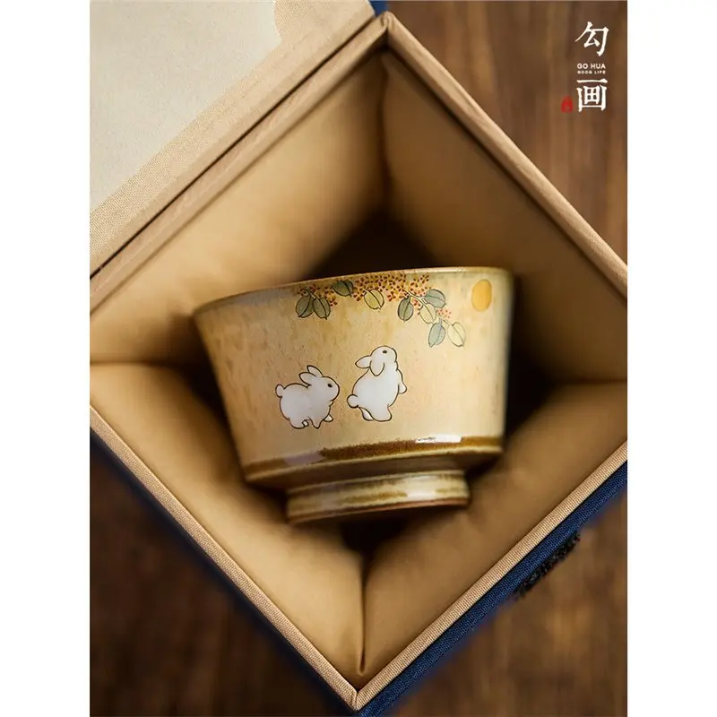 Одиночная ручная роспись османтуса зодиакальный кролик Gongfu чайная дегустационная чашка показает чашки владельца китайского ретро керамического чая
Одиночная ручная роспись османтуса зодиакальный кролик Gongfu чайная дегустационная чашка показает чашки владельца китайского ретро керамического чая