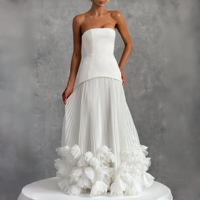 White Strapless Pleated Chiffon A-Line Wedding Dress With 3D Floral Hem Modern Bridal Gown For Women Brides Formal Evening Party
White Strapless Pleated Chiffon A-Line Wedding Dress With 3D Floral Hem Modern Bridal Gown For Women Brides Formal Evening Party