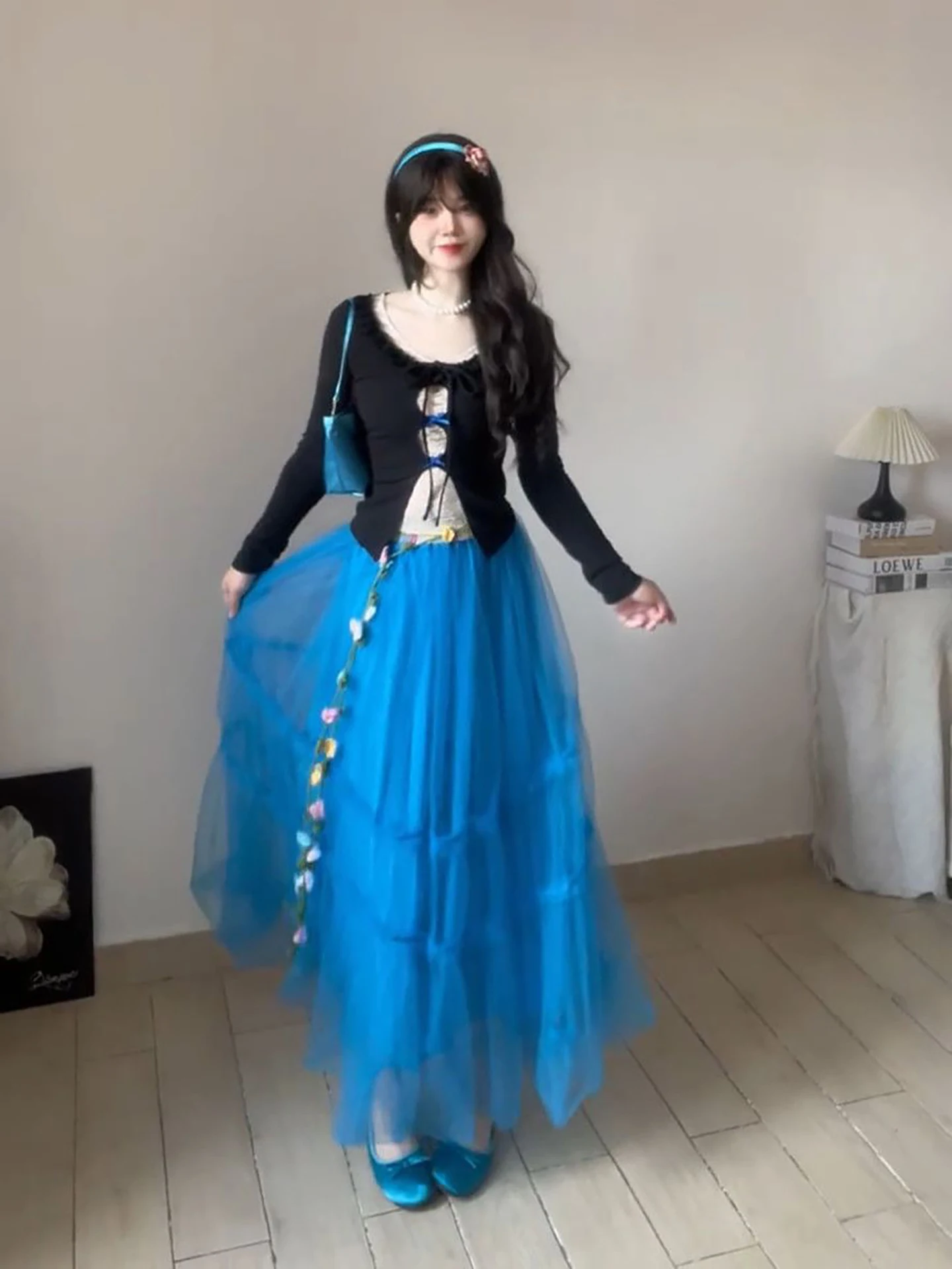 Sweet Holiday Blue Lace Knitted Sweater Heavy Embellished Puffy Skirt Two-Piece Set Women's Fashion Spring Autumn Casual Wear
Sweet Holiday Blue Lace Knitted Sweater Heavy Embellished Puffy Skirt Two-Piece Set Women's Fashion Spring Autumn Casual Wear