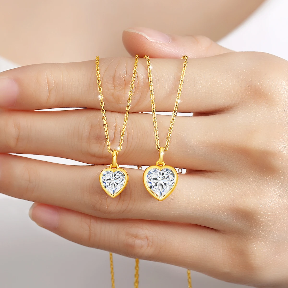 Au585 1CT 2CT Heart Shaped Moissanite Pendant 100% 14K Gold for Women Diamond Necklace for Wedding Jewelry Romantic
Au585 1CT 2CT Heart Shaped Moissanite Pendant 100% 14K Gold for Women Diamond Necklace for Wedding Jewelry Romantic