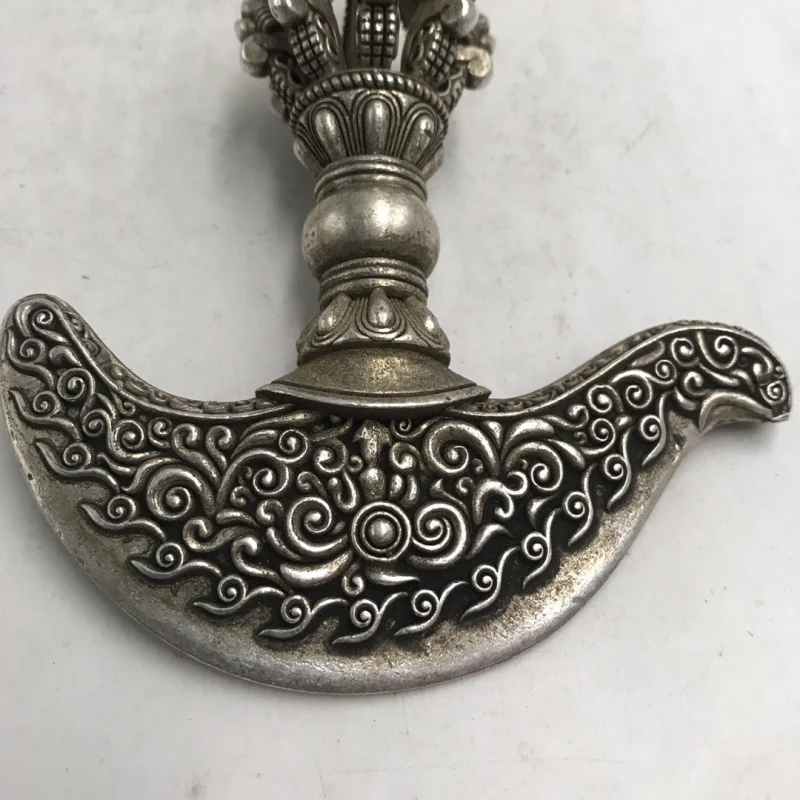 Antique-Style Handicrafts Old White Copper Silver-Plated Vajra Pestle Ax Nepal Miscellaneous Handicrafts Ornaments
Antique-Style Handicrafts Old White Copper Silver-Plated Vajra Pestle Ax Nepal Miscellaneous Handicrafts Ornaments