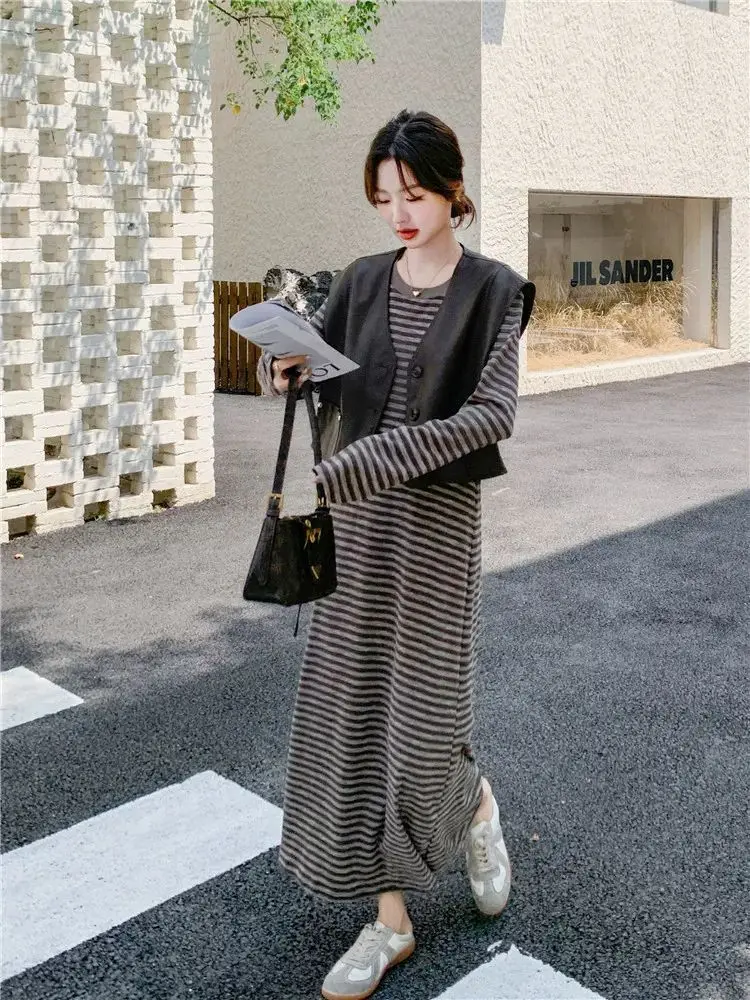 plus Size 300 Pounds Korean Style Casual Striped Dress Set Women's Loose Slimming Lazy Style Two Piece Set Trendy Autumn Wear
plus Size 300 Pounds Korean Style Casual Striped Dress Set Women's Loose Slimming Lazy Style Two Piece Set Trendy Autumn Wear