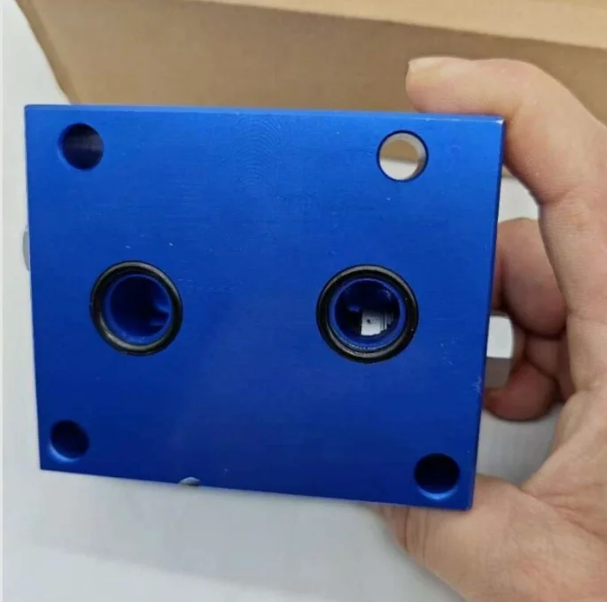 1pc For Lovol Excavator 60 65 Bobcat 331 Travel Motor Brake Valve Block 3-6 tons
1pc For Lovol Excavator 60 65 Bobcat 331 Travel Motor Brake Valve Block 3-6 tons