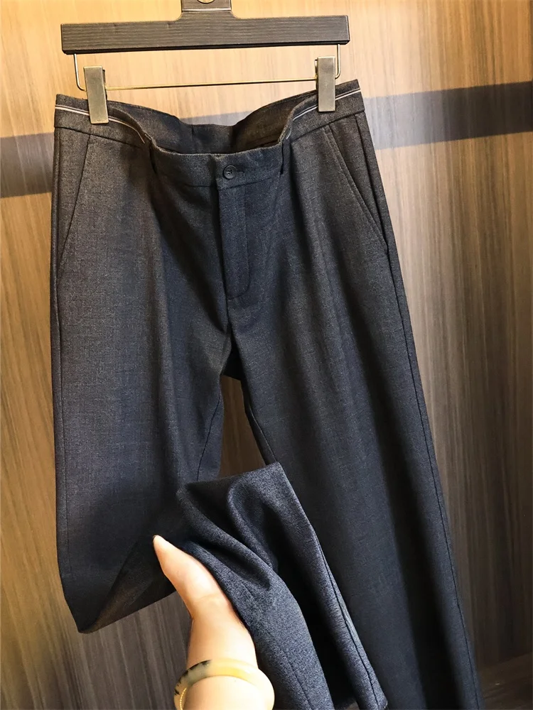 Текстурированные трикотажные мужские повседневные прямые брюки, осенние модные шило с цветочным принтом, длинные брюки, деловые повседневные однотонные брюки
Текстурированные трикотажные мужские повседневные прямые брюки, осенние модные шило с цветочным принтом, длинные брюки, деловые повседневные однотонные брюки